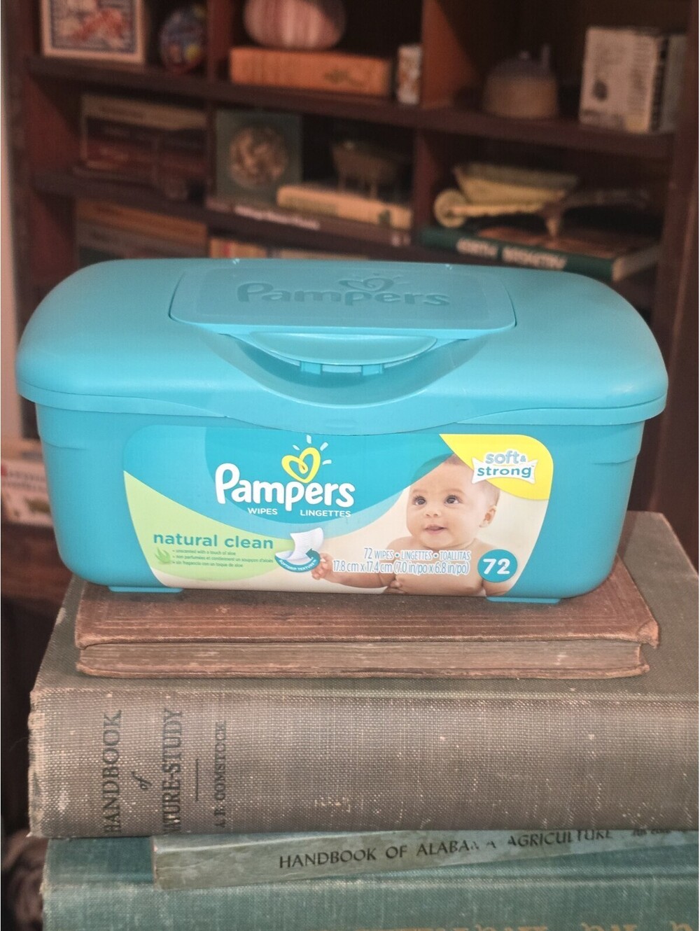 Pampers Baby Wipes Dispenser EMPTY Pop Up Plastic Container Media Prop Movie Tv